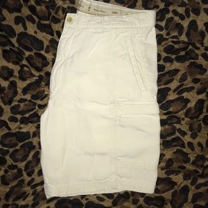 Men’s Tommy Bahama White Cargo Shorts Size 33